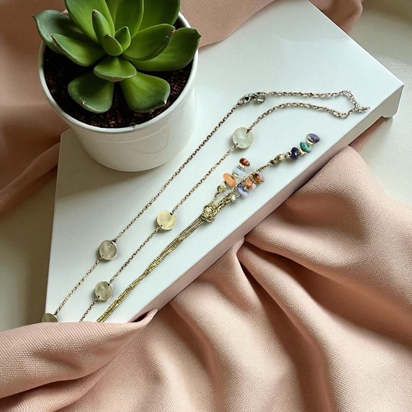 Two Long Fashion Necklaces Gold Toned Metal - Picture 1 of 15